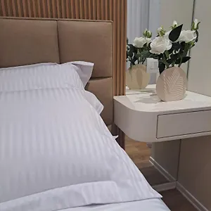 تحقق من التوفر